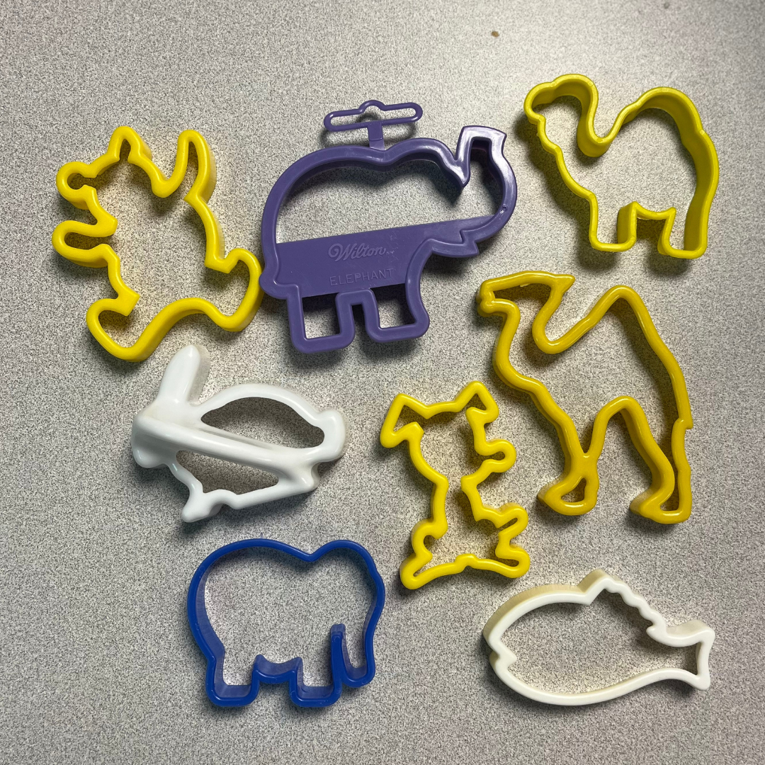 plastic animal cookie cutters